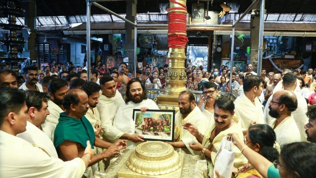 ಕೇರಳದ ರಾಜರಾಜೇಶ್ವರ ದೇವಸ್ಥಾನದ ಜೀರ್ಣೋದ್ಧಾರಕ್ಕಾಗಿ ಅನಂತ್ ಅಂಬಾನಿ ₹12 ಕೋಟಿ ದೇಣಿಗೆ ನೀಡಿದ್ದಾರೆ