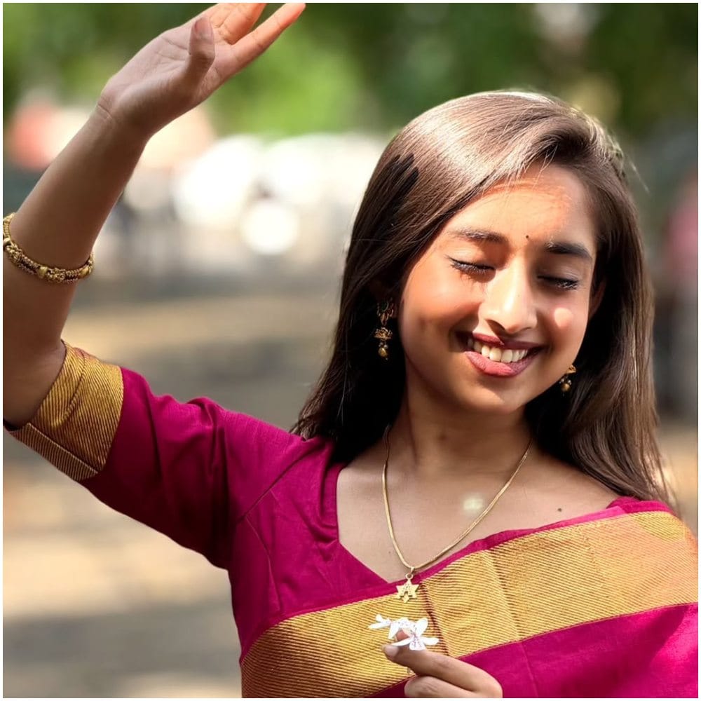 ಏಪ್ರಿಲ್ 9ರಂದು ದ್ವಿತೀಯ ಪಿಯುಸಿ ಫಲಿತಾಂಶ ಬಂದಿದೆ. ಅಂಕಿತಾ ಅವರು ಕಾಮರ್ಸ್ ಓದಿದ್ದಾರೆ. ಅವರು ಕನ್ನಡದಲ್ಲಿ 97, ಇಂಗ್ಲಿಷ್​​ನಲ್ಲಿ 94, ಬಿಸ್ನೆಸ್ ಸ್ಟಡೀಸ್​​ನಲ್ಲಿ 98, ಅಕೌಂಟೆನ್ಸಿಯಲ್ಲಿ 96, ಸ್ಟಾಟ್ಸ್​​ನಲ್ಲಿ 100ಕ್ಕೆ ನೂರು ಹಾಗೂ ಕಂಪ್ಯೂಟರ್ ಸೈನ್ಸ್ ಅಲ್ಲಿ 94 ಅಂಕ ಪಡೆದಿದ್ದಾರೆ. ಈ ಮೂಲಕ ಅವರ ಪರ್ಸಂಟೇಜ್ 97 ಆಗಿದೆ. 