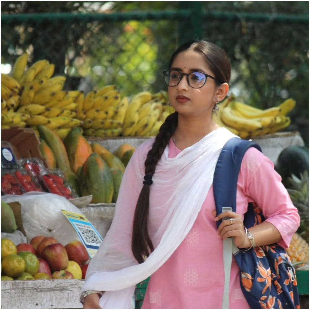 ಅಂಕಿತಾ ಜಯರಾಮ್ ಅವರು ಕಿರುತೆರೆ ಬಾಲ ನಟಿಯಾಗಿ ಬಣ್ಣದ ಲೋಕಕ್ಕೆ ಕಾಲಿಟ್ಟರು. ‘ಭೂಮಿಗೆ ಬಂದ ಭಗವಂತ’ ಧಾರಾವಾಹಿಯಲ್ಲಿ ಕಥಾ ನಾಯಕನ ಮಗಳ ಪಾತ್ರದಲ್ಲಿ ಕಾಣಿಸಿದರು. ಅವರು ‘ಕಾಗದ’,‘ರುದ್ರ ಅವತಾರ’ ರೀತಿಯ ಕೆಲ ಸಿನಿಮಾಗಳಲ್ಲೂ ನಟಿಸಿದ್ದಾರೆ. ಈಗ ಜೀ ಕನ್ನಡದ ‘ಕರ್ಣ’ ಧಾರಾವಾಹಿಯಲ್ಲಿ ನಟಿಸುತ್ತಿದ್ದಾರೆ. ಅಂಕಿತಾ ಜಯರಾಮ್ ಅವರು ದ್ವಿತೀಯ ಪಿಯುಸಿಯಲ್ಲಿ ಸಾಧನೆ ಮಾಡಿದ್ದಾರೆ. 