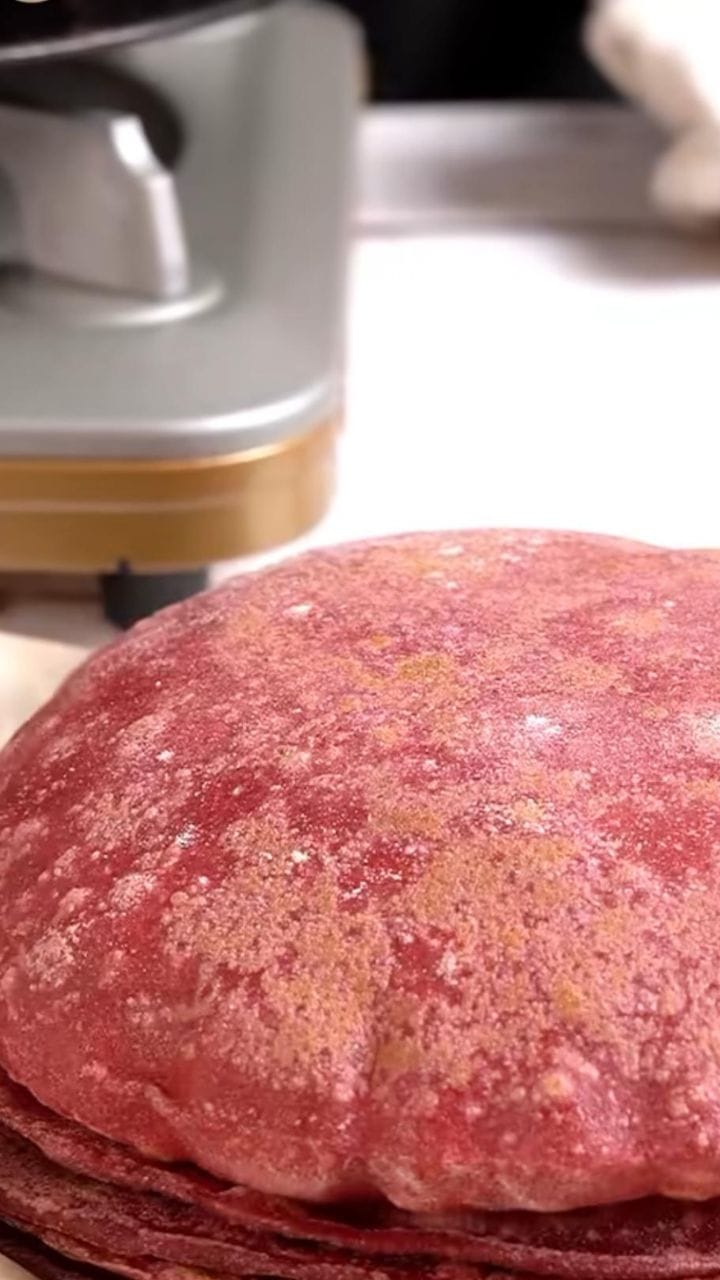 ಸಿಂಪಲ್ ಆಗಿ ಮಾಡಿ ಬೀಟ್ರೂಟ್ ರೊಟ್ಟಿ