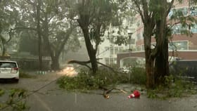 ಬೆಂಗಳೂರಿನಲ್ಲಿ ಆಲಿಕಲ್ಲು ಮಳೆಯ ಅಬ್ಬರ: ಕೇವಲ 30 ನಿಮಿಷಗಳಲ್ಲಿ ನಗರ ಸ್ತಬ್ಧ