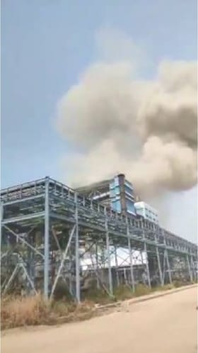 ಛತ್ತೀಸ್​ಗಢದಲ್ಲಿ ಬಾಯ್ಲರ್ ಸ್ಫೋಟ; ಊರ ತುಂಬ ದಟ್ಟ ಹೊಗೆ