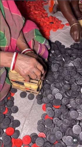 ಕೇರಮ್ ಕಾಯಿನ್ ಹೇಗೆ ತಯಾರಾಗುತ್ತೆ ನೋಡಿ