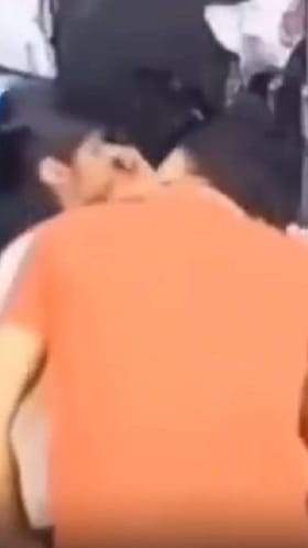 ಡೌಟ್ ಕೇಳೋ ನೆಪ, ಮಹಿಳಾ ಸಹೋದ್ಯೋಗಿಗೆ ಮುತ್ತಿಡಲು ಯತ್ನ