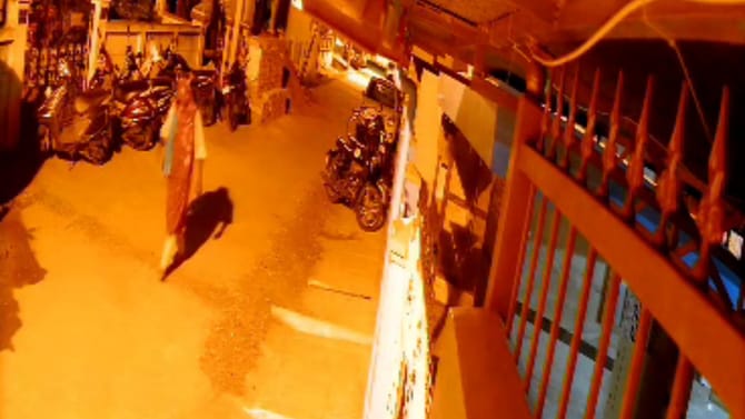 ಮಹಿಳೆಯರ ಒಳ ಉಡುಪುಗಳನ್ನೇ ಕದ್ದು ಧರಿಸುವ ಸೈಕೋ!