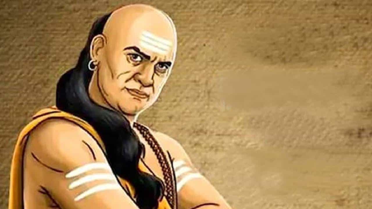Chanakya Niti: ವೃತ್ತಿ ಜೀವನದಲ್ಲಿ ಯಶಸ್ಸನ್ನು ಸಾಧಿಸಲು ಚಾಣಕ್ಯರ ಈ ಮಾತುಗಳನ್ನು ಪಾಲಿಸಿ Chanakya Niti: ವೃತ್ತಿ ಜೀವನದಲ್ಲಿ ಯಶಸ್ಸನ್ನು ಸಾಧಿಸಲು ಚಾಣಕ್ಯರ ಈ ಮಾತುಗಳನ್ನು ಪಾಲಿಸಿ