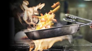 Viral: ವ್ಯವಹಾರ ಶುದ್ಧವಾಗಿರಲಿ; ಸಾಲ ಕೇಳುವವರಿಗೆ ಅಂಗಡಿ ಮುಂಭಾಗ ಬೋರ್ಡ್ ಹಾಕಿ ಎಚ್ಚರಿಕೆ ಕೊಟ್ಟ ಮಾಲೀಕ