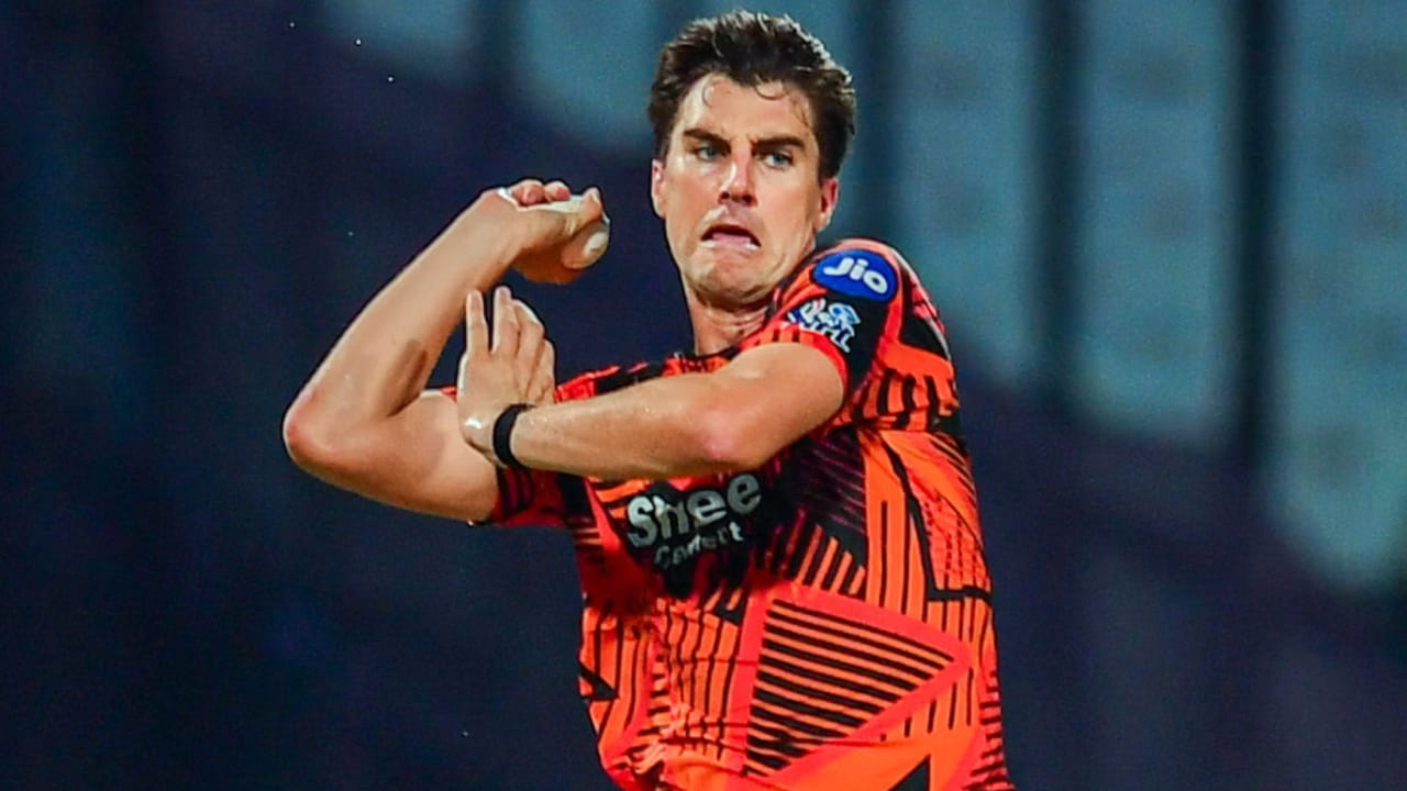 ಟೂರ್ನಮೆಂಟ್ ಪ್ರಾರಂಭವಾಗುವ ಮೊದಲು ಭಾರತಕ್ಕೆ ಆಗಮಿಸಿದ್ದ ಕಮ್ಮಿನ್ಸ್ ಇದೀಗ ಆಸ್ಟ್ರೇಲಿಯಾಕ್ಕೆ ಮರಳಿದ್ದಾರೆ. ವರದಿಯ ಪ್ರಕಾರ, ಏಪ್ರಿಲ್ ಮೂರನೇ ವಾರದ ನಂತರ ಕಮ್ಮಿನ್ಸ್ ಮತ್ತೆ ಭಾರತಕ್ಕೆ ಬರಲಿದ್ದಾರೆ. ಕಮ್ಮಿನ್ಸ್ ಅನುಪಸ್ಥಿತಿಯಲ್ಲಿ, ಸ್ಟಾರ್ ವಿಕೆಟ್ ಕೀಪರ್-ಬ್ಯಾಟ್ಸ್‌ಮನ್ ಇಶಾನ್ ಕಿಶನ್ ಸನ್‌ರೈಸರ್ಸ್ ಹೈದರಾಬಾದ್ ತಂಡವನ್ನು ಮುನ್ನಡೆಸುತ್ತಿದ್ದಾರೆ.
