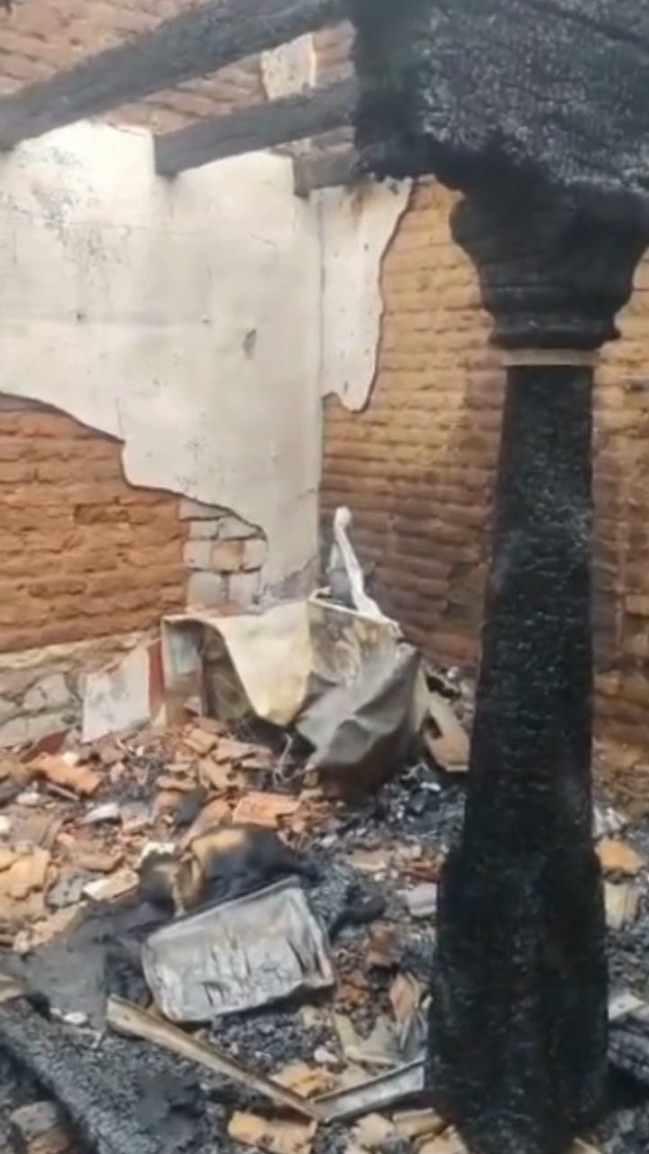 ಸಿಲಿಂಡರ್​​ ಸ್ಫೋಟಕ್ಕೆ 2 ಮನೆಗಳು ಛಿದ್ರ ಛಿದ್ರ