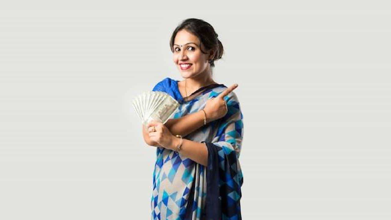 ಮನೆಯಲ್ಲೇ ಕುಳಿತು ಹಣ ಸಂಪಾದಿಸಲು ಇಲ್ಲಿವೆ ಬೆಸ್ಟ್ ಐಡಿಯಾ ಮನೆಯಲ್ಲೇ ಕುಳಿತು ಹಣ ಸಂಪಾದಿಸಲು ಇಲ್ಲಿವೆ ಬೆಸ್ಟ್ ಐಡಿಯಾ