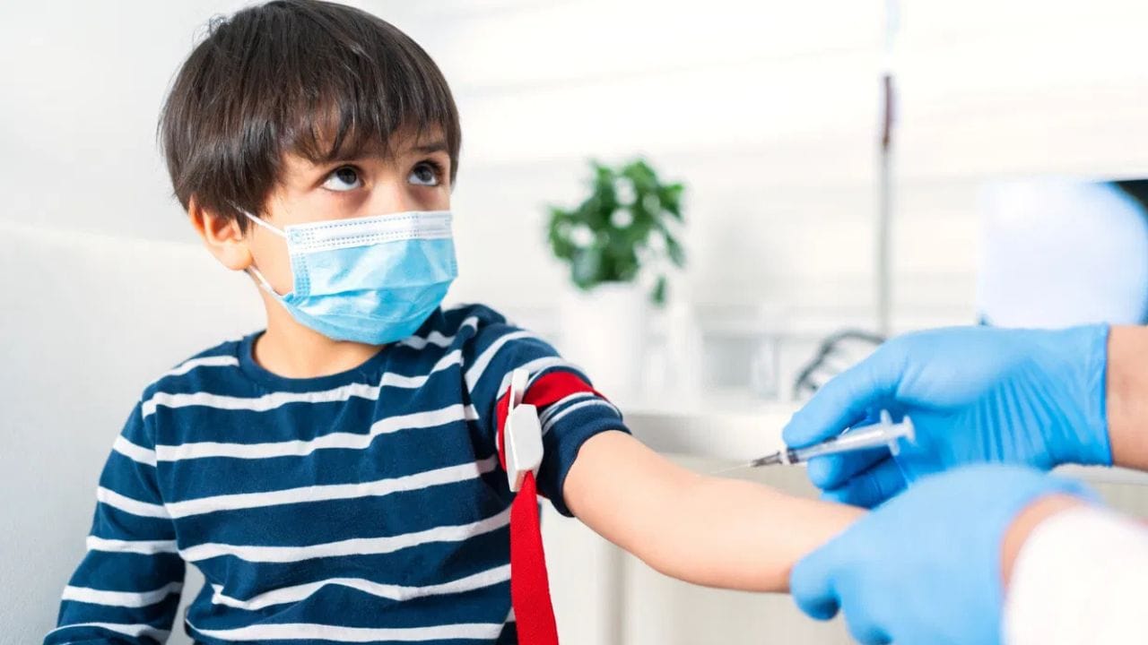 ಮಕ್ಕಳ ಆರೋಗ್ಯ ಚೆನ್ನಾಗಿರಬೇಕಾ? ಹಾಗಿದ್ರೆ ಈ ಬ್ಲಡ್ ಟೆಸ್ಟ್ಗಳನ್ನು ಮಾಡಲೇಬೇಕು!