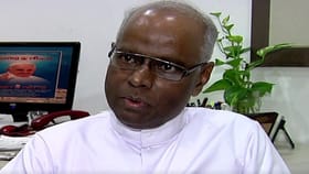 ಹಿಂದೂ ದೇವಾಲಯಗಳಲ್ಲಿರುವ ಚಿನ್ನವನ್ನು ಸಾರ್ವಜನಿಕ ಉದ್ದೇಶಕ್ಕೆ ಬಳಸಿ: ಫಾದರ್