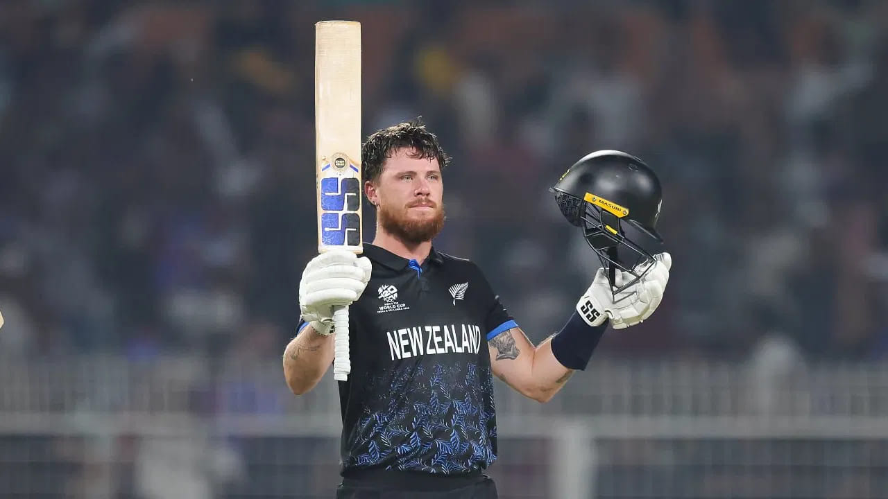 ಇದಕ್ಕೂ ಮುನ್ನ ಇಂತಹದೊಂದು ಭರ್ಜರಿ ದಾಖಲೆ ನ್ಯೂಝಿಲೆಂಡ್​ನ ಫಿನ್ ಅಲೆನ್ ಹೆಸರಿನಲ್ಲಿತ್ತು. ಟಿ20 ವಿಶ್ವಕಪ್​ 2026 ರಲ್ಲಿ ಸೌತ್ ಆಫ್ರಿಕಾ ವಿರುದ್ಧ ಅಲೆನ್ 33 ಎಸೆತಗಳಲ್ಲಿ ಸೆಂಚುರಿ ಸಿಡಿಸಿದ್ದರು. ಈ ವೇಳೆ ಅವರು ಕೇವಲ 4 ಡಾಟ್​ ಬಾಲ್​ಗಳನ್ನು ಮಾತ್ರ ಆಡಿದ್ದರು. ಈ ಮೂಲಕ ಅತೀ ಕಡಿಮೆ ಡಾಟ್​ ಬಾಲ್​ಗಳೊಂದಿಗೆ ಸೆಂಚುರಿ ಸಿಡಿಸಿದ ವಿಶ್ವ ದಾಖಲೆ ನಿರ್ಮಿಸಿದ್ದರು.