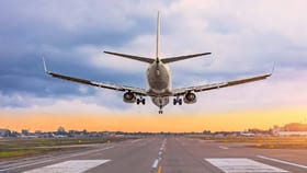 ದೇಶೀಯ ವಿಮಾನ ನಿಲ್ದಾಣಗಳಲ್ಲಿನ ಪಾರ್ಕಿಂಗ್​, ಲ್ಯಾಂಡಿಂಗ್ ಶುಲ್ಕ ಕಡಿತ