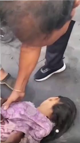 ಅರ್ಧಗಂಟೆಗೂ ಹೆಚ್ಚು ಸಮಯ ಸಿಪಿಆರ್ ಮಾಡಿ ಅಂತೂ ಯುವತಿಯ ಜೀವ ಉಳಿಸಿದ ವ್ಯಕ್ತಿ