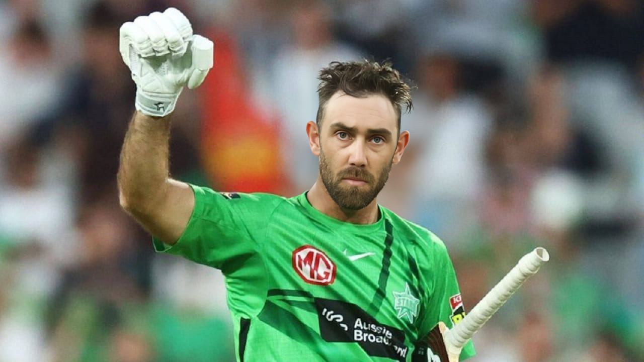 ಪಾಕಿಸ್ತಾನ್ ಸೂಪರ್ ಲೀಗ್​ನ 21ನೇ ಪಂದ್ಯದಲ್ಲಿ 21 ರನ್​ ಸಿಡಿಸುವ ಮೂಲಕ ಗ್ಲೆನ್ ಮ್ಯಾಕ್ಸ್​​ವೆಲ್ (Glenn Maxwell) ಟಿ20 ಕ್ರಿಕೆಟ್​ನಲ್ಲಿ ಭರ್ಜರಿ ದಾಖಲೆ ಬರೆದಿದ್ದಾರೆ. ಈ ದಾಖಲೆಯೊಂದಿಗೆ ಈ ಸಾಧನೆ ಮಾಡಿದ ಆಸ್ಟ್ರೇಲಿಯಾದ ಮೂರನೇ ಬ್ಯಾಟರ್ ಎನಿಸಿಕೊಂಡಿದ್ದಾರೆ.