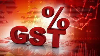 Gold Rates: ಚಿನ್ನದ ಬೆಲೆ ಗ್ರಾಮ್​ಗೆ 230 ರೂ ಇಳಿಕೆ; ಇಲ್ಲಿದೆ ದರಪಟ್ಟಿ