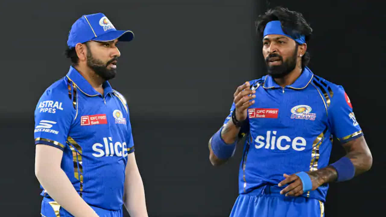 MI vs SRH: ಸತತ ಸೋಲುಗಳಿಂದ ಕಂಗೆಟ್ಟು 7 ವರ್ಷಗಳ ಇತಿಹಾಸ ಬದಲಿಸಿದ ಹಾರ್ದಿಕ್ ಪಾಂಡ್ಯ MI vs SRH: ಸತತ ಸೋಲುಗಳಿಂದ ಕಂಗೆಟ್ಟು 7 ವರ್ಷಗಳ ಇತಿಹಾಸ ಬದಲಿಸಿದ ಹಾರ್ದಿಕ್ ಪಾಂಡ್ಯ