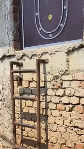 ಮನೆಗೆ ಯಾರಾದ್ರೂ ಈ ರೀತಿಯ ಮೆಟ್ಟಿಲು ಇಡ್ತಾರಾ?!