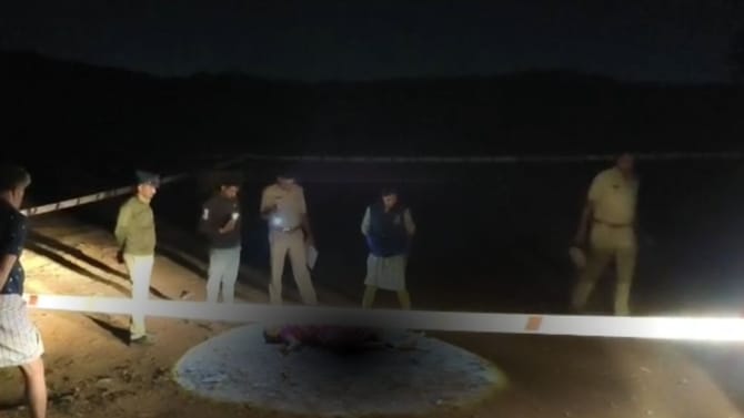 ಕೋಲಾರ: ಪತ್ನಿಯ ಶೀಲ ಶಂಕಿಸಿ ಮಚ್ಚಿನಿಂದ ಕೊಚ್ಚಿ ಕೊಂದ ಪತಿ