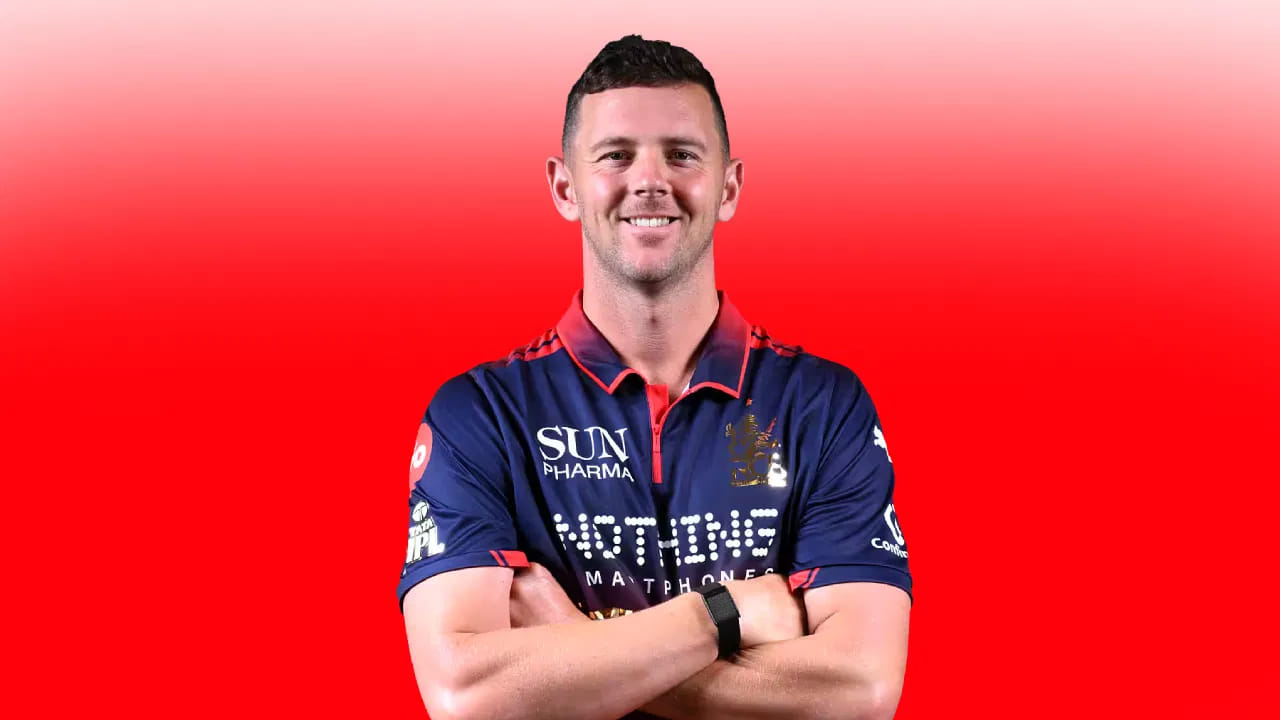 ಜೋಶ್ ಹೇಝಲ್ವುಡ್: ಆರ್ಸಿಬಿ ತಂಡದ ಪ್ರಮುಖ ವೇಗಿ ಜೋಶ್ ಹೇಝಲ್ವುಡ್ ಫಿಟ್ನೆಸ್ ಸಮಸ್ಯೆಯಿಂದ ಬಳಲುತ್ತಿದ್ದಾರೆ. ಇದೇ ಕಾರಣಕ್ಕೆ ಮುಂಬೈ ಇಂಡಿಯನ್ಸ್ ವಿರುದ್ಧದ ಪಂದ್ಯದಲ್ಲಿ ಕಣಕ್ಕಿಳಿದಿರಲಿಲ್ಲ. ಅಷ್ಟೇ ಅಲ್ಲದೆ ಮಂಗಳವಾರ ನಡೆದ ಆರ್ಸಿಬಿ ತಂಡದ ಅಭ್ಯಾಸಕ್ಕೂ ಗೈರಾಗಿದ್ದರು. ಹೀಗಾಗಿ ಲಕ್ನೋ ಸೂಪರ್ ಜೈಂಟ್ಸ್ ವಿರುದ್ಧದ ಪಂದ್ಯಕ್ಕೂ ಹೇಝಲ್ವುಡ್ ಅಲಭ್ಯರಾಗಲಿದ್ದಾರೆ.