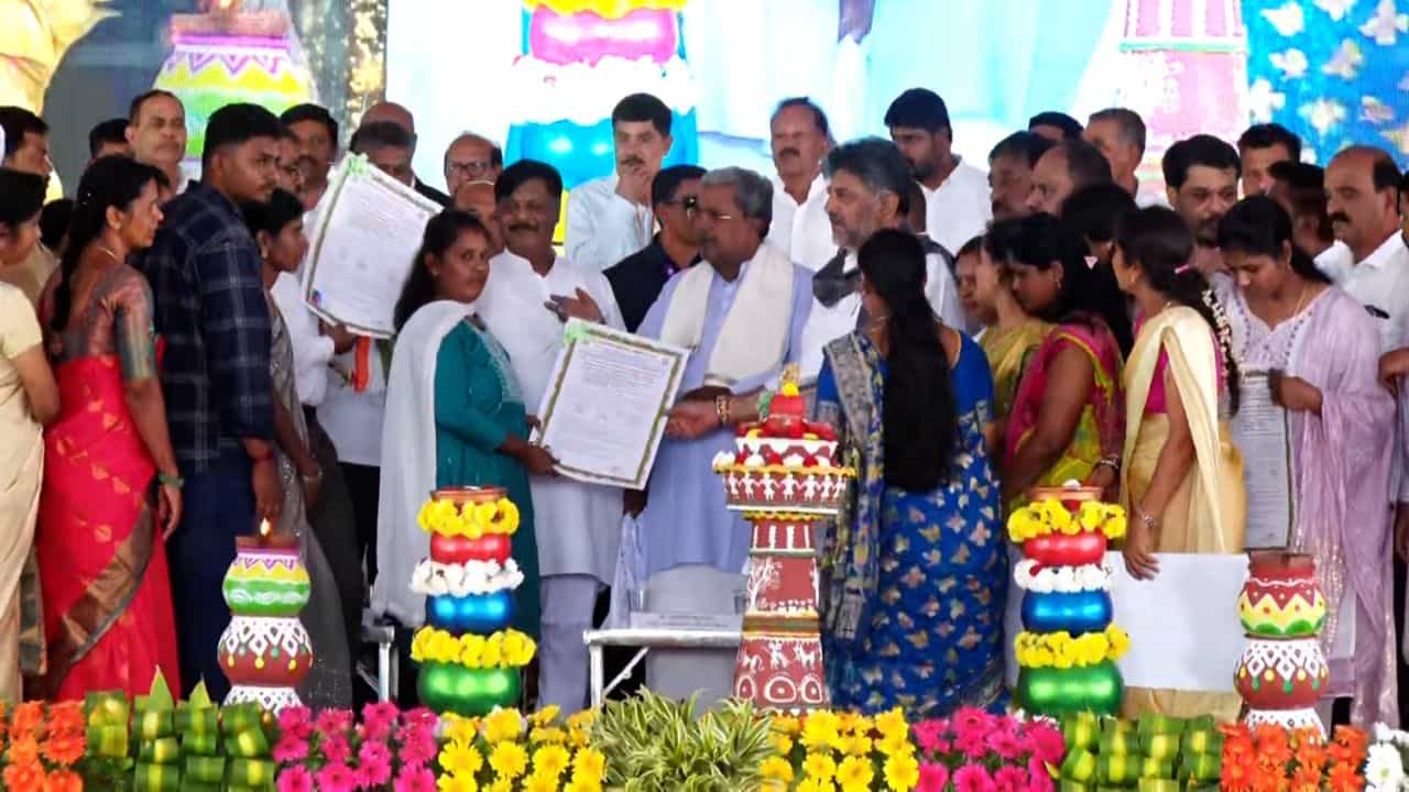 ಕೊಟ್ಟ ಮಾತು ಉಳಿಸಿಕೊಂಡ ಕಾಂಗ್ರೆಸ್​​: ಆಕ್ಸಿಜನ್​​ ದುರಂತದಲ್ಲಿ ಮೃತಪಟ್ಟವರ ಕುಟುಂಬದ ಸದಸ್ಯರಿಗೆ ಸರ್ಕಾರಿ ನೌಕರಿ
