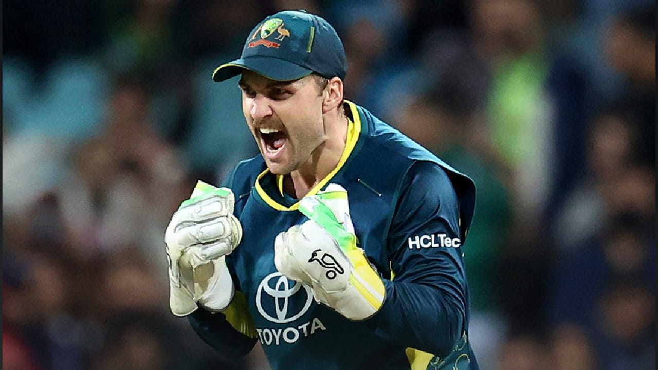 ಈ ಭರ್ಜರಿ ಪ್ರದರ್ಶನದ ಫಲವಾಗಿ ಲಕ್ನೋ ಸೂಪರ್ ಜೈಂಟ್ಸ್ ತಂಡವು ಜೋಶ್ ಇಂಗ್ಲಿಸ್ ಅವರನ್ನು ಈ ಬಾರಿಯ ಹರಾಜಿನ ಮೂಲಕ ಬರೋಬ್ಬರಿ 8.60 ಕೋಟಿ ರೂ.ಗೆ ಖರೀದಿಸಿತ್ತು. ಇದಾಗ್ಯೂ ಮದುವೆಯ ಕಾರಣ ಅವರು ಐಪಿಎಲ್​ನ ಮೊದಲಾರ್ಧಕ್ಕೆ ಅಲಭ್ಯರಾಗಿದ್ದಾರೆ. ಅಲ್ಲದೆ ದ್ವಿತೀಯಾರ್ಧದ ವೇಳೆ ಜೋಶ್ ಇಂಗ್ಲಿಸ್ ಎಲ್​ಎಸ್​ಜಿ ತಂಡವನ್ನು ಕೂಡಿಕೊಳ್ಳಲಿದ್ದು, ಈ ಮೂಲಕ ಲಕ್ನೋ ಸೂಪರ್ ಜೈಂಟ್ಸ್ ತಂಡವನ್ನು ಗೆಲುವಿನ ಲಯಕ್ಕೆ ಮುನ್ನಡೆಸಲಿದ್ದಾರಾ ಕಾದು ನೋಡಬೇಕಿದೆ.