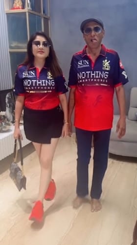 ಅಪ್ಪನೊಟ್ಟಿಗೆ ಆರ್​​ಸಿಬಿ vs ಸಿಎಸ್​​ಕೆ ಮ್ಯಾಚ್ ನೋಡಲು ರೆಡಿಯಾದ ಕಾರುಣ್ಯಾ