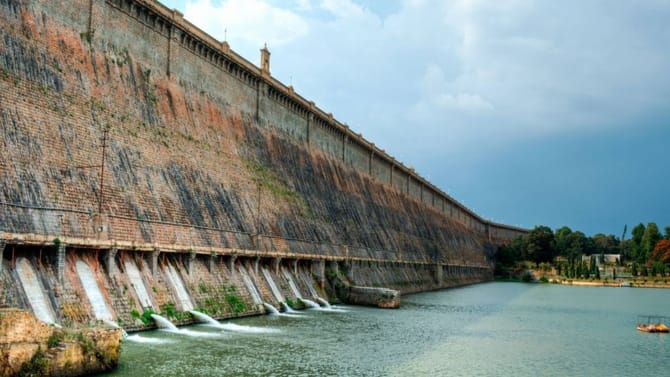 ಬತ್ತಿದ ಕೆಆರ್​​ಎಸ್​​: ಮೈಸೂರು, ಬೆಂಗಳೂರಲ್ಲಿ ಕುಡಿಯುವ ನೀರಿಗೂ ಸಂಕಷ್ಟ!