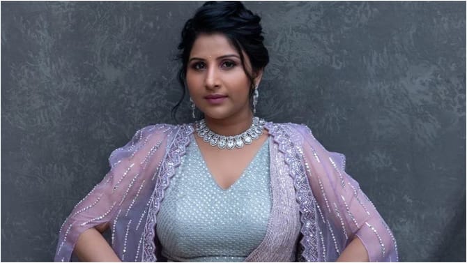 ಗಾಯಕಿ ಮಂಗ್ಲಿಯಿಂದ 10 ಕೋಟಿ ವಂಚನೆ? ಹಣ ಕೇಳಿದ್ದಕ್ಕೆ ಕೊಲೆ ಬೆದರಿಕೆ ಆರೋಪ