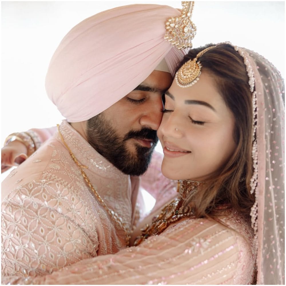 ತೆಲುಗು, ತಮಿಳು, ಹಿಂದಿ ಮತ್ತು ಪಂಜಾಬಿ ಭಾಷೆಗಳಲ್ಲಿ ಹಲವು ಚಿತ್ರಗಳಲ್ಲಿ ನಟಿಸಿದ್ದಾರೆ. ಪ್ರಸ್ತುತ,  ಕೈಯಲ್ಲಿ ಯಾವುದೇ ಹೊಸ ಚಿತ್ರಗಳಿಲ್ಲದ ಕಾರಣ, ಮೆಹ್ರೀನ್ ಚಲನಚಿತ್ರಗಳನ್ನು ತೊರೆದು ಕುಟುಂಬ ಜೀವನಕ್ಕೆ ಸೀಮಿತಗೊಳ್ಳಲು ನಿರ್ಧರಿಸಿದ್ದಾರೆ ಎಂಬ ಚರ್ಚೆ  ನಡೆಯುತ್ತಿದೆ.  