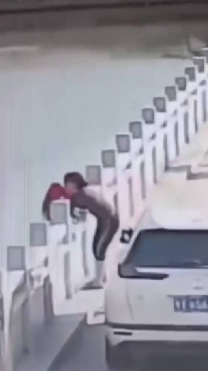 ಮೂರು ವರ್ಷದ ಮಗಳನ್ನು ಸೇತುವೆಯಿಂದ ಕೆಳಗೆಸೆದ ತಾಯಿ