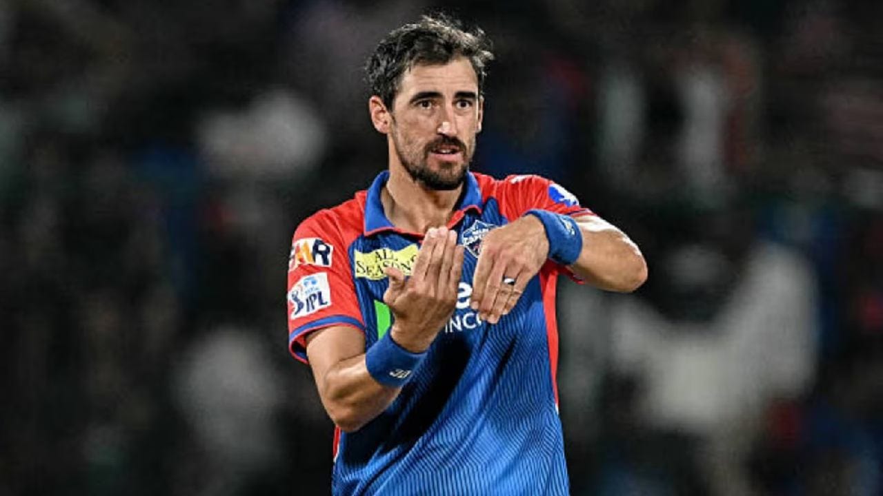 ಹೀಗಾಗಿ ಡೆಲ್ಲಿ ಕ್ಯಾಪಿಟಲ್ಸ್ ತಂಡದ ಮುಂದಿನ ಮೂರು ಪಂದ್ಯಗಳಿಂದ ಅವರು ಹೊರಗುಳಿಯಲಿದ್ದಾರೆ. ಅದರಂತೆ ಏಪ್ರಿಲ್ 8 ರಂದು ನಡೆಯಲಿರುವ ಗುಜರಾತ್ ಟೈಟಾನ್ಸ್, ಏಪ್ರಿಲ್ 11 ರಂದು ಜರುಗಲಿರುವ ಚೆನ್ನೈ ಸೂಪರ್ ಕಿಂಗ್ಸ್ ಹಾಗೂ ಏಪ್ರಿಲ್ 18 ರಂದು ನಡೆಯಲಿರುವ ಆರ್​ಸಿಬಿ ವಿರುದ್ಧದ ಪಂದ್ಯಕ್ಕೆ ಮಿಚೆಲ್ ಸ್ಟಾರ್ಕ್​ ಅಲಭ್ಯರಾಗಲಿದ್ದಾರೆ.