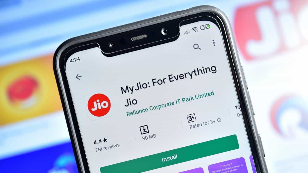 Reliance Jio: ಜಿಯೋ ಬಳಕೆದಾರರಿಗೆ ಅಚ್ಚರಿ ವೈಶಿಷ್ಟ್ಯ: ತಪ್ಪು ಸಂಖ್ಯೆಗೆ ರೀಚಾರ್ಜ್ ಮಾಡಿದರೆ ಹಣ ವಾಪಸ್ Reliance Jio: ಜಿಯೋ ಬಳಕೆದಾರರಿಗೆ ಅಚ್ಚರಿ ವೈಶಿಷ್ಟ್ಯ: ತಪ್ಪು ಸಂಖ್ಯೆಗೆ ರೀಚಾರ್ಜ್ ಮಾಡಿದರೆ ಹಣ ವಾಪಸ್