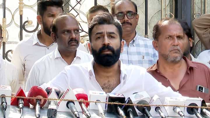 'ನಾನು ಒಬ್ಬ ಒಳ್ಳೆಯ ಮಗನಾಗಲು ಆಗಲೇ ಇಲ್ಲ': ಇಡಿ ದಾಳಿ ನಂತರ ನಲಪಾಡ್ ಸ್ಫೋಟಕ ಹೇಳಿಕೆ 'ನಾನು ಒಬ್ಬ ಒಳ್ಳೆಯ ಮಗನಾಗಲು ಆಗಲೇ ಇಲ್ಲ': ಇಡಿ ದಾಳಿ ನಂತರ ನಲಪಾಡ್ ಸ್ಫೋಟಕ ಹೇಳಿಕೆ