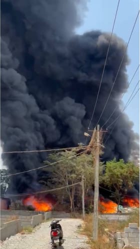 ಧಗಧಗ ಹೊತ್ತಿ ಉರಿದ ಸ್ಕ್ರಾಪ್ ಗೋದಾಮು