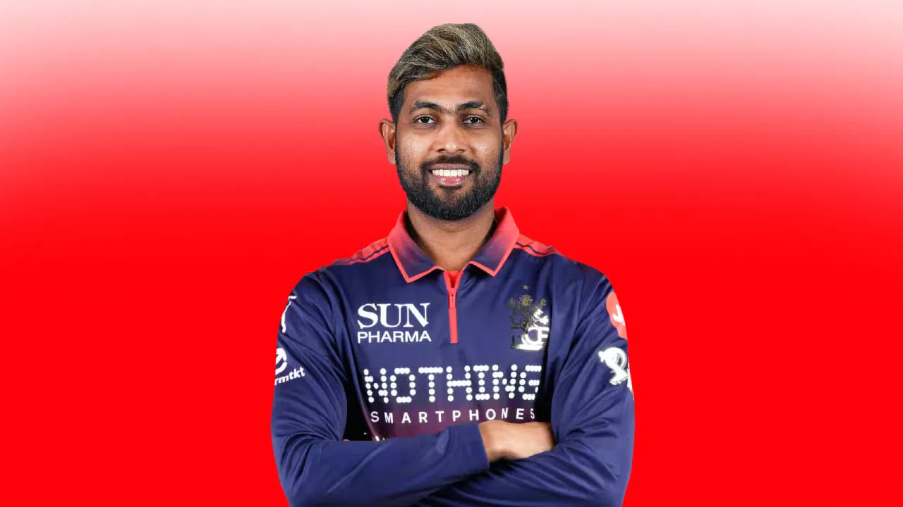 ನುವಾನ್ ತುಷಾರ: ಫಿಟ್ನೆಸ್ ಸಮಸ್ಯೆಯಿಂದ ಬಳಲುತ್ತಿರುವ ಶ್ರೀಲಂಕನ್ ವೇಗಿ ನುವಾನ್ ತುಷಾರಗೆ ಶ್ರೀಲಂಕಾ ಕ್ರಿಕೆಟ್ ಬೋರ್ಡ್ ಇನ್ನೂ ಸಹ ಎನ್ಒಸಿ ನೀಡಿಲ್ಲ. ಇದೇ ಕಾರಣದಿಂದಾಗಿ ಅವರು ಈವರೆಗೆ ಆರ್ಸಿಬಿ ತಂಡವನ್ನು ಕೂಡಿಕೊಂಡಿಲ್ಲ. ಹೀಗಾಗಿ ಲಕ್ನೋ ಸೂಪರ್ ಜೈಂಟ್ಸ್ ವಿರುದ್ಧದ ಪಂದ್ಯಕ್ಕೂ ನುವಾನ್ ತುಷಾರ ಅಲಭ್ಯರಾಗಲಿದ್ದಾರೆ.