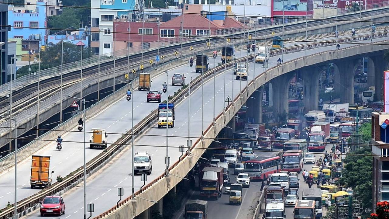 ವಾಹನ ಸವಾರರಿಗೆ ಗಮನಕ್ಕೆ: ಸದ್ಯಕ್ಕೆ ಬೆಂಗಳೂರಿನ ಪೀಣ್ಯ ಫ್ಲೈಓವರ್ ಬಂದ್ ಇಲ್ಲ