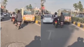 ರಜಾರೋಷವಾಗಿ ಬೈಕ್‌ನಲ್ಲಿ ಬಂದು ಯುವತಿಯ ಬೆನ್ನು ಸವರಿದ ಕಾಮಪಿಶಾಚಿ