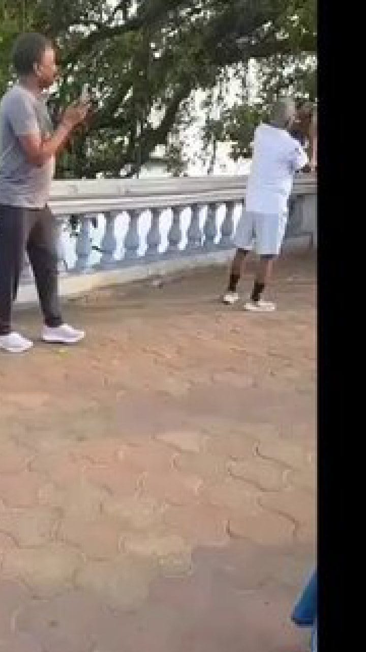 ಕೊಲ್ಕತ್ತಾದ ಪಾರ್ಕ್​ನಲ್ಲಿ ವಾಕಿಂಗ್​ ಮಾಡುತ್ತಿದ್ದ ಜನರಿಗೆ ಪ್ರಧಾನಿ ಮೋದಿ ಸರ್​ಪ್ರೈಸ್