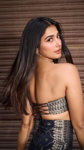 ಗ್ಲಾಮರಸ್ ಅವತಾರದಲ್ಲಿ ನಟಿ ಪೂಜಾ ಹೆಗ್ಡೆ: ವಿಡಿಯೋ ನೋಡಿ