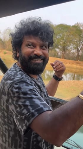 ಸಫಾರಿಯಲ್ಲಿ ಹುಲಿ ನೋಡಿ ಥ್ರಿಲ್ ಆದ ಪ್ರೇಮ್-ರಕ್ಷಿತಾ