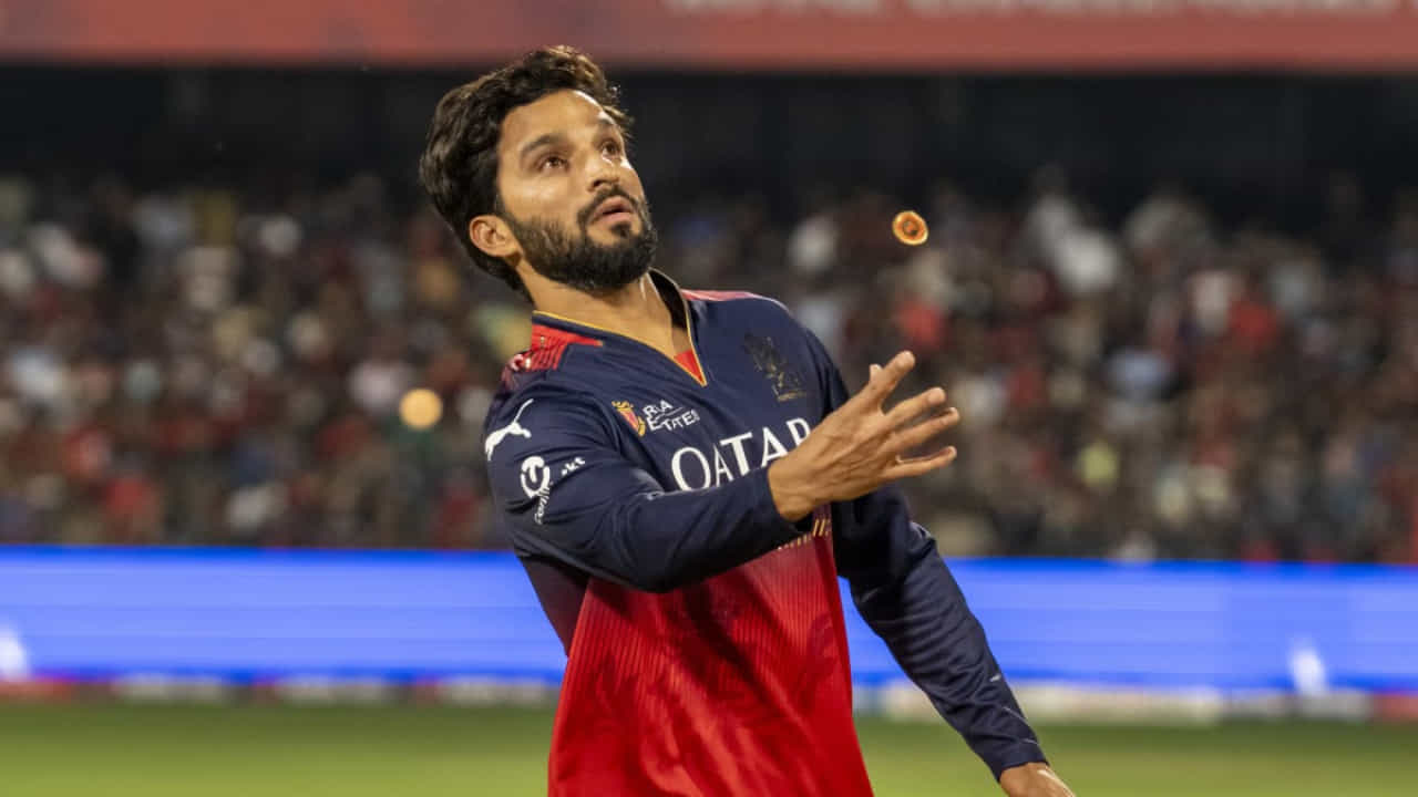 RCB vs LSG Playing XI: ಲಕ್ನೋ ಮೊದಲು ಬ್ಯಾಟಿಂಗ್‌; ಆರ್​ಸಿಬಿ ಪ್ಲೇಯಿಂಗ್ 11 ನಲ್ಲಿ ಕೊಹ್ಲಿ ಇಲ್ಲ..!