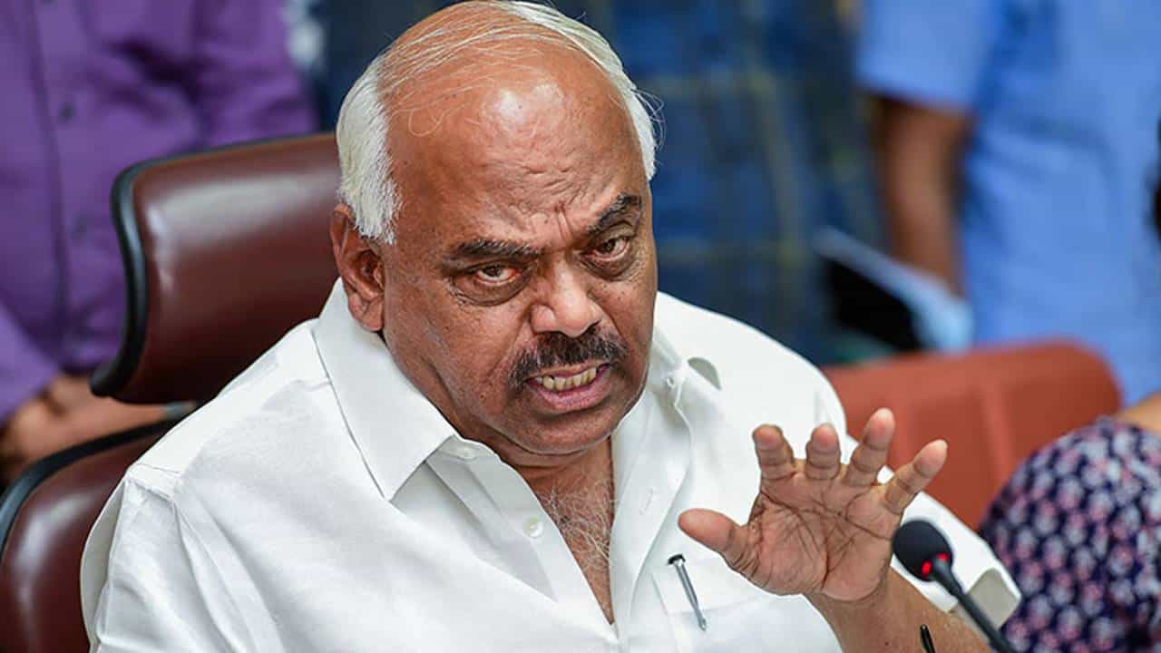 ಅರಣ್ಯ ಭೂಮಿ ಒತ್ತುವರಿ ಕೇಸ್: ಮಾಜಿ ಸ್ಪೀಕರ್ ರಮೇಶ್ ಕುಮಾರ್ಗೆ ಹಿನ್ನಡೆ ಅರಣ್ಯ ಭೂಮಿ ಒತ್ತುವರಿ ಕೇಸ್: ಮಾಜಿ ಸ್ಪೀಕರ್ ರಮೇಶ್ ಕುಮಾರ್ಗೆ ಹಿನ್ನಡೆ