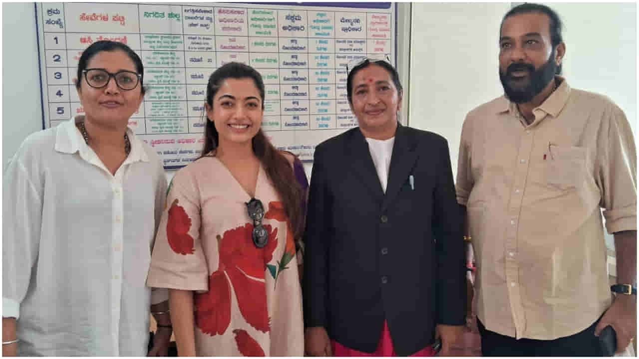 ಮದುವೆ ಬಳಿಕ ಮೊದಲ ಬಾರಿ ತವರಿಗೆ ಬಂದ ರಶ್ಮಿಕಾ: ಮಗಳಿಗೆ ಬಂಗಲೆ ಗಿಫ್ಟ್ ಕೊಟ್ಟ ತಂದೆ