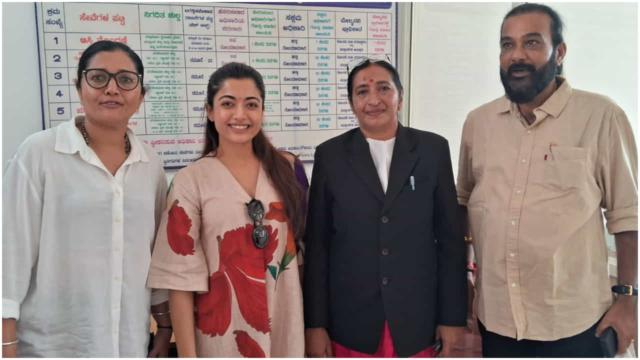 ಮದುವೆ ಬಳಿಕ ಮೊದಲ ಬಾರಿ ತವರಿಗೆ ಬಂದ ರಶ್ಮಿಕಾ: ಮಗಳಿಗೆ ಬಂಗಲೆ ಗಿಫ್ಟ್ ಕೊಟ್ಟ ತಂದೆ