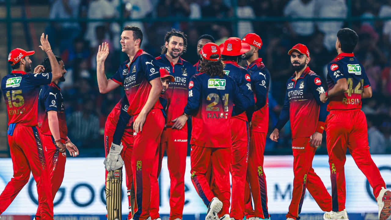 DC vs RCB: ಡೆಲ್ಲಿ ವಿರುದ್ಧದ ಸೇಡಿನ ಸಮರವನ್ನು ಗೆದ್ದು ಬೀಗಿದ ಆರ್ಸಿಬಿ DC vs RCB: ಡೆಲ್ಲಿ ವಿರುದ್ಧದ ಸೇಡಿನ ಸಮರವನ್ನು ಗೆದ್ದು ಬೀಗಿದ ಆರ್ಸಿಬಿ