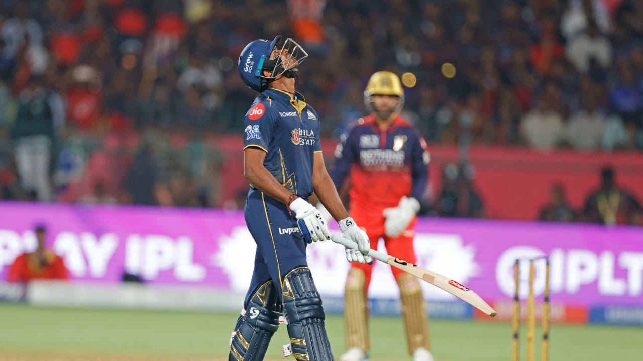 ಸಾಯಿ ಸುದರ್ಶನ್ ಬಗ್ಗೆ ಹೇಳುವುದಾದರೆ, ಇದು ಅವರ ಮೂರನೇ ಐಪಿಎಲ್ ಶತಕವಾಗಿದೆ. ಗಮನಾರ್ಹವಾಗಿ, ಸಾಯಿ ಸುದರ್ಶನ್ 2024 ರಿಂದ ಪ್ರತಿ ಆವೃತ್ತಿಯಲ್ಲೂ ತಲಾ ಒಂದು ಶತಕವನ್ನು ಬಾರಿಸಿದ್ದಾರೆ. ಹಾಗೆಯೇ ಈ ಶತಕದೊಂದಿಗೆ ಅವರು ಐಪಿಎಲ್‌ನಲ್ಲಿ ಕಡಿಮೆ ಇನ್ನಿಂಗ್ಸ್‌ಗಳಲ್ಲಿ 2,000 ರನ್‌ಗಳನ್ನು ತಲುಪಿದ ಬ್ಯಾಟ್ಸ್‌ಮನ್ ಎಂಬ ಹೆಗ್ಗಳಿಕೆಗೂ ಪಾತ್ರರಾಗಿದ್ದಾರೆ. 