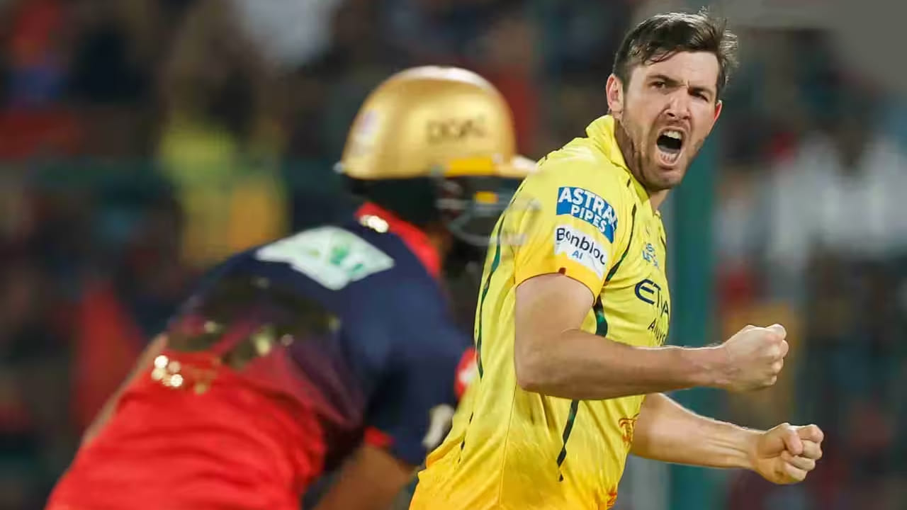 ಎಲಿಮಿನೇಟರ್ ಪಂದ್ಯ: ರಾಯಲ್ ಚಾಲೆಂಜರ್ಸ್ ಬೆಂಗಳೂರು ಮತ್ತು ಚೆನ್ನೈ ಸೂಪರ್ ಕಿಂಗ್ಸ್ ತಂಡಗಳು ಅಂಕ ಪಟ್ಟಿಯಲ್ಲಿ ಮೂರನೇ ಮತ್ತು ನಾಲ್ಕನೇ ಸ್ಥಾನ ಪಡೆದರೆ, ಎಲಿಮಿನೇಟರ್ ಪಂದ್ಯದಲ್ಲಿ ಮುಖಾಮುಖಿಯಾಗಲಿದೆ.