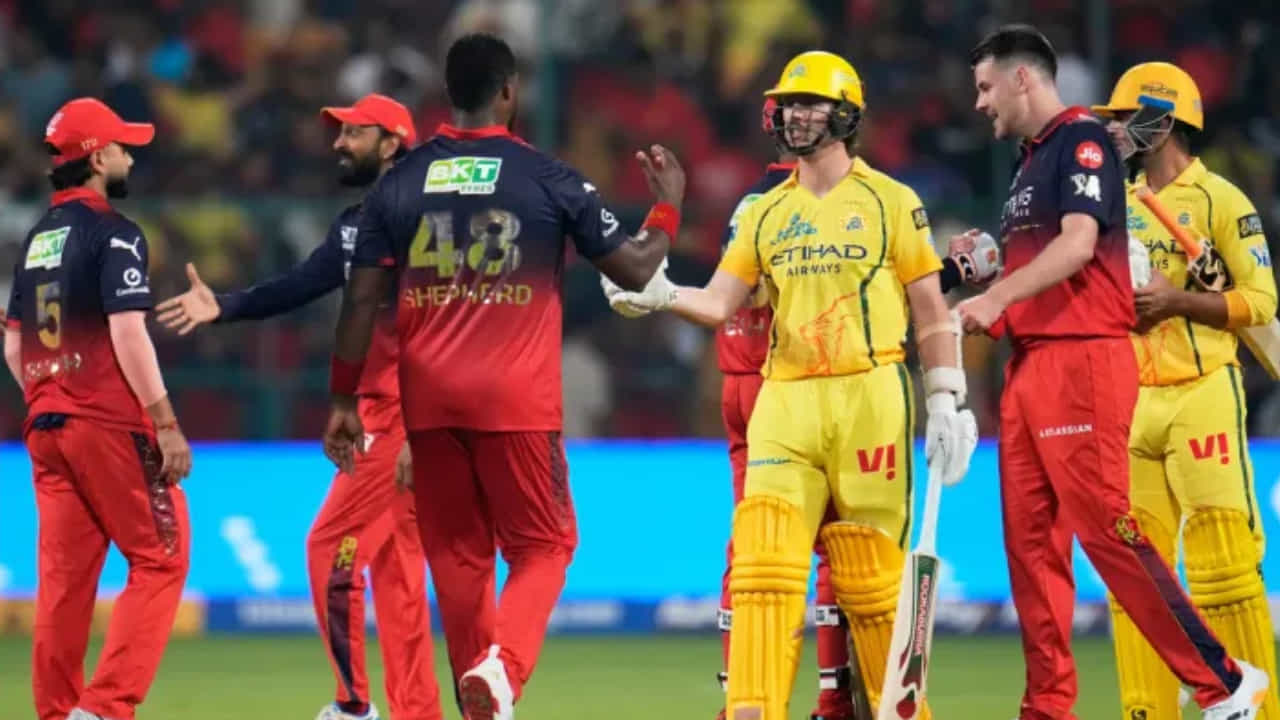 IPL 2026: ಲೀಗ್ ಹಂತದಲ್ಲಿ ಮತ್ತೆ ಮುಖಾಮುಖಿಯಾಗಲ್ಲ ಆರ್ಸಿಬಿ- ಸಿಎಸ್ಕೆ..! IPL 2026: ಲೀಗ್ ಹಂತದಲ್ಲಿ ಮತ್ತೆ ಮುಖಾಮುಖಿಯಾಗಲ್ಲ ಆರ್ಸಿಬಿ- ಸಿಎಸ್ಕೆ..!